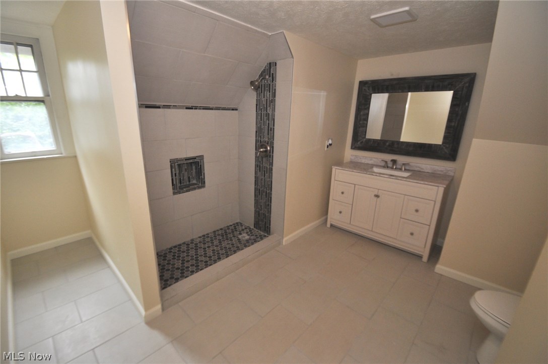 14279 Superior Road Cleveland, OH 44118 - Photo 17 of 21 Gallery Image 17