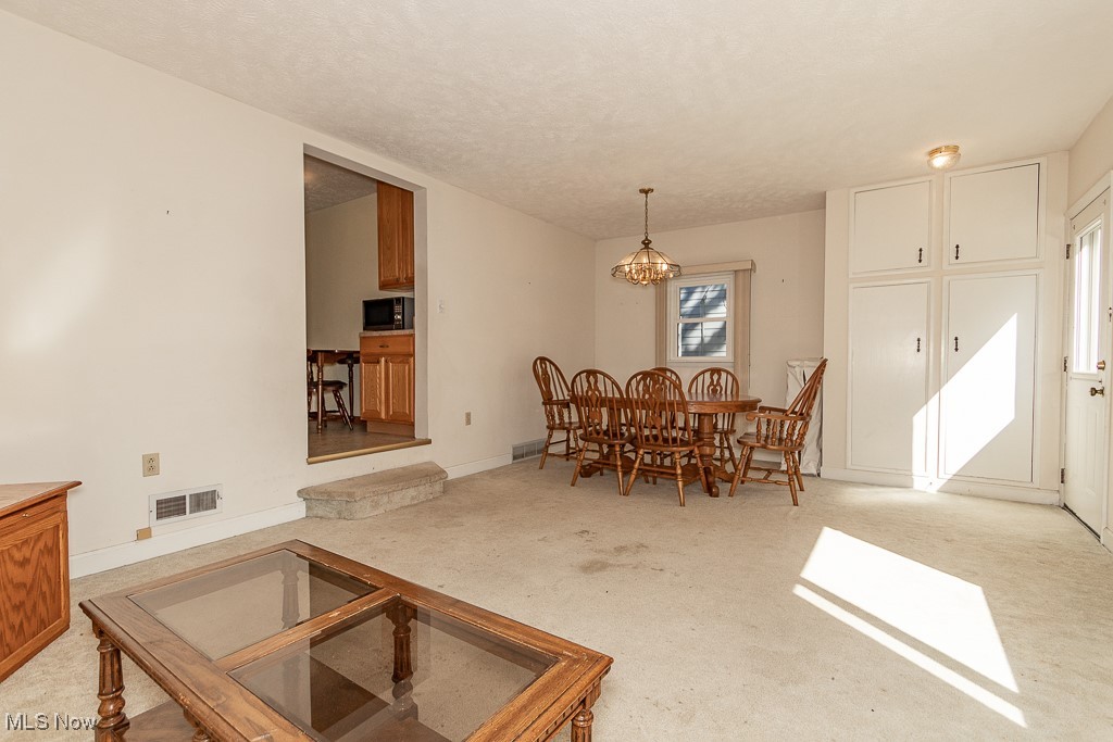 1147 Belrose Road Cleveland, OH 44124 - Photo 10 of 27 Gallery Image 10