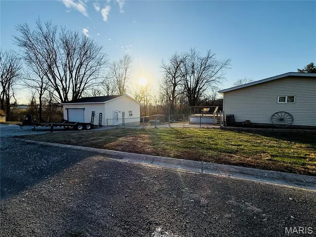 $175,000 | 34105 Teakwood Drive, Brighton, IL 62012