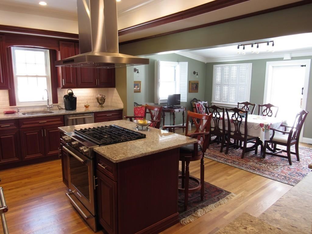 91 Lawrence Road Salem, NH 03079 - Photo 8 of 39