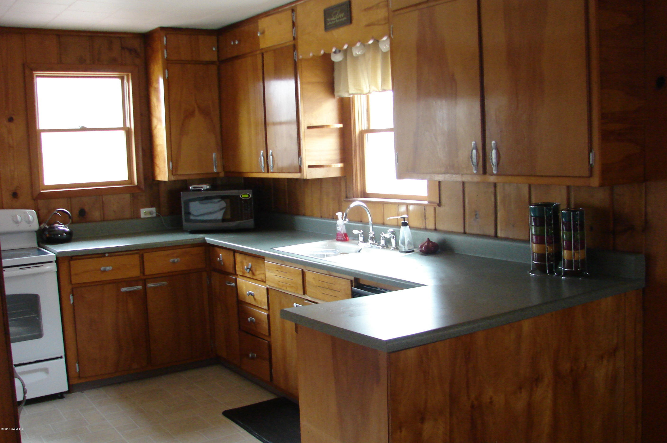 23741 Wakeman Road Mendon, MI 49072 - Photo 4 of 20 DSC00380.JPG