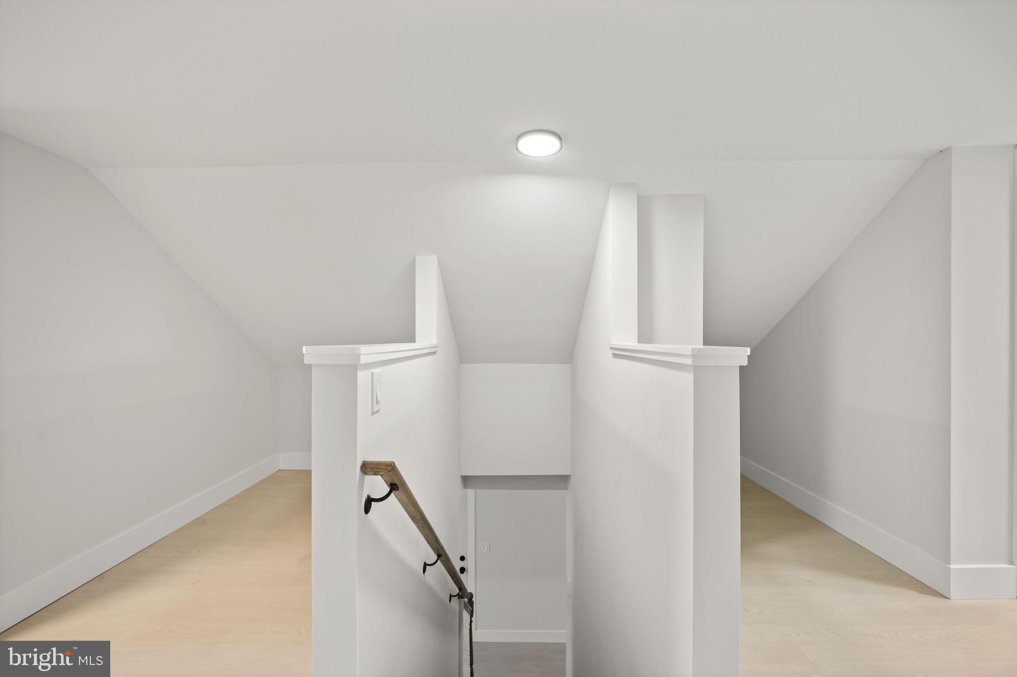 821 South Woodlynn Road Baltimore, MD 21221 - Photo 22 of 32