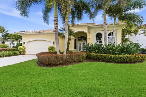 $1,699,999 | 401 Vía Placita, Palm Beach Gardens, FL 33418