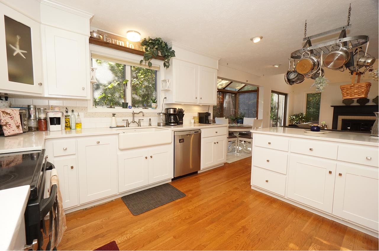 3 Drew Woods Drive Derry, NH 03038 - Photo 10 of 40