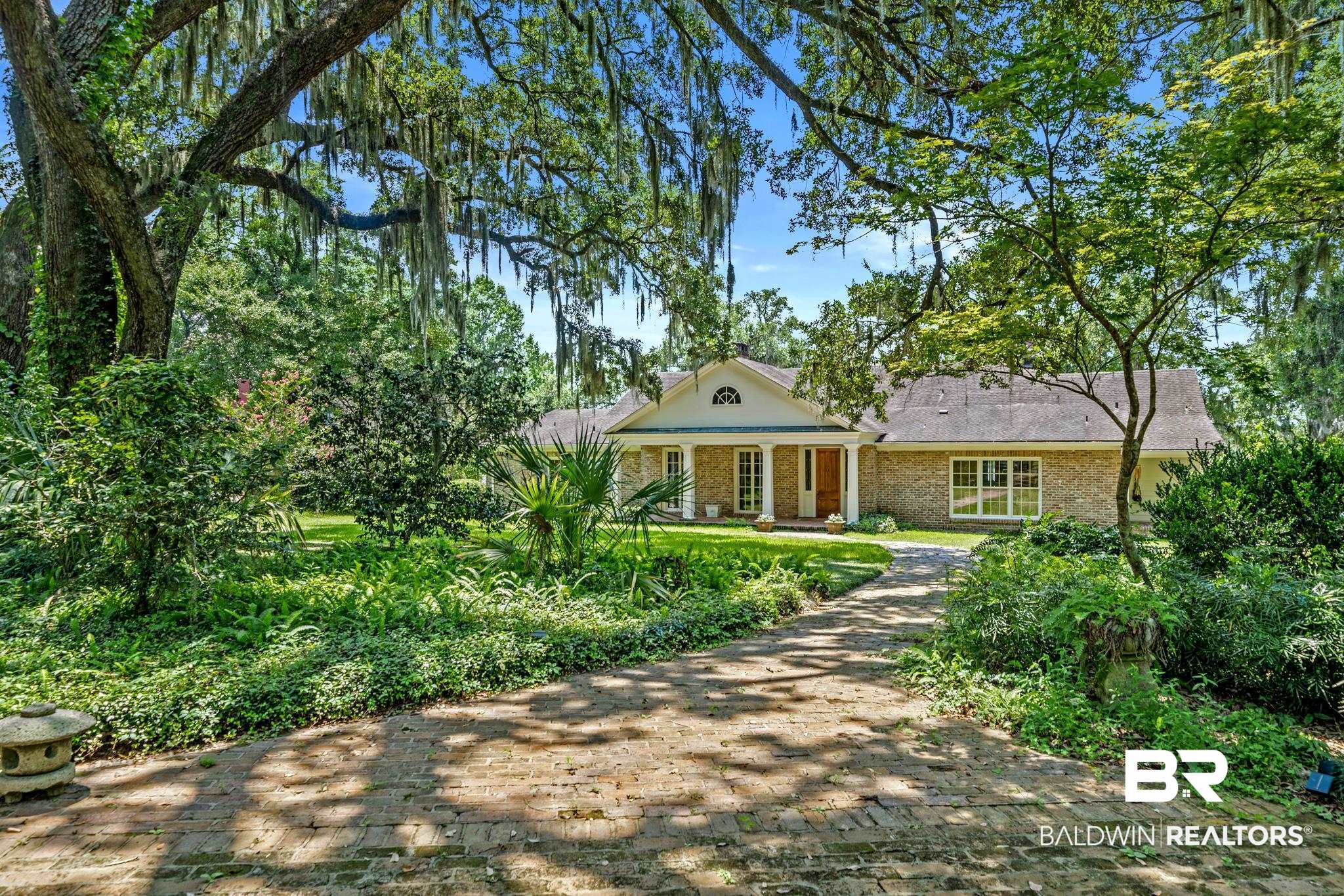 2151 Venetia Road Mobile, AL 36605 - Photo 1 of 47