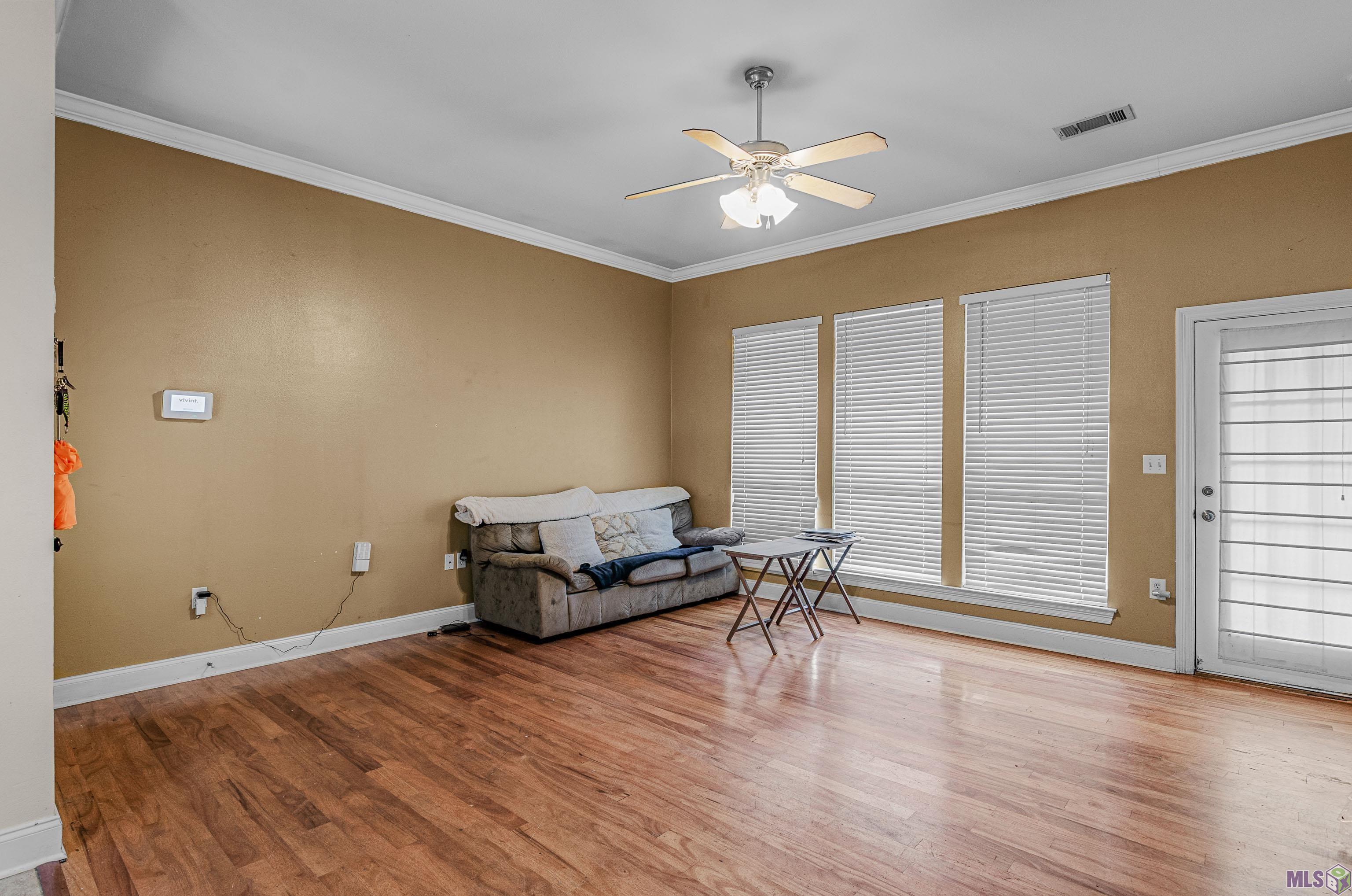 9614 Summer Pointe Avenue Baton Rouge, LA 70810 - Photo 6 of 14 Living Area