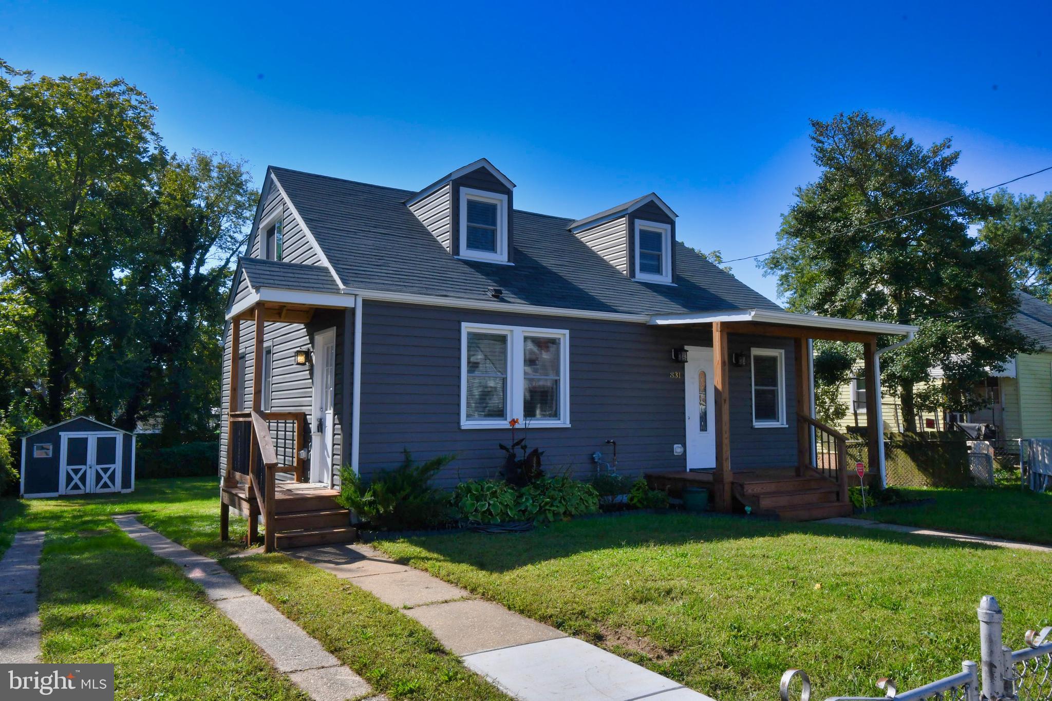 831 Martin Road Baltimore, MD 21221 - Photo 2 of 28 Front & Side Entrance/Porch