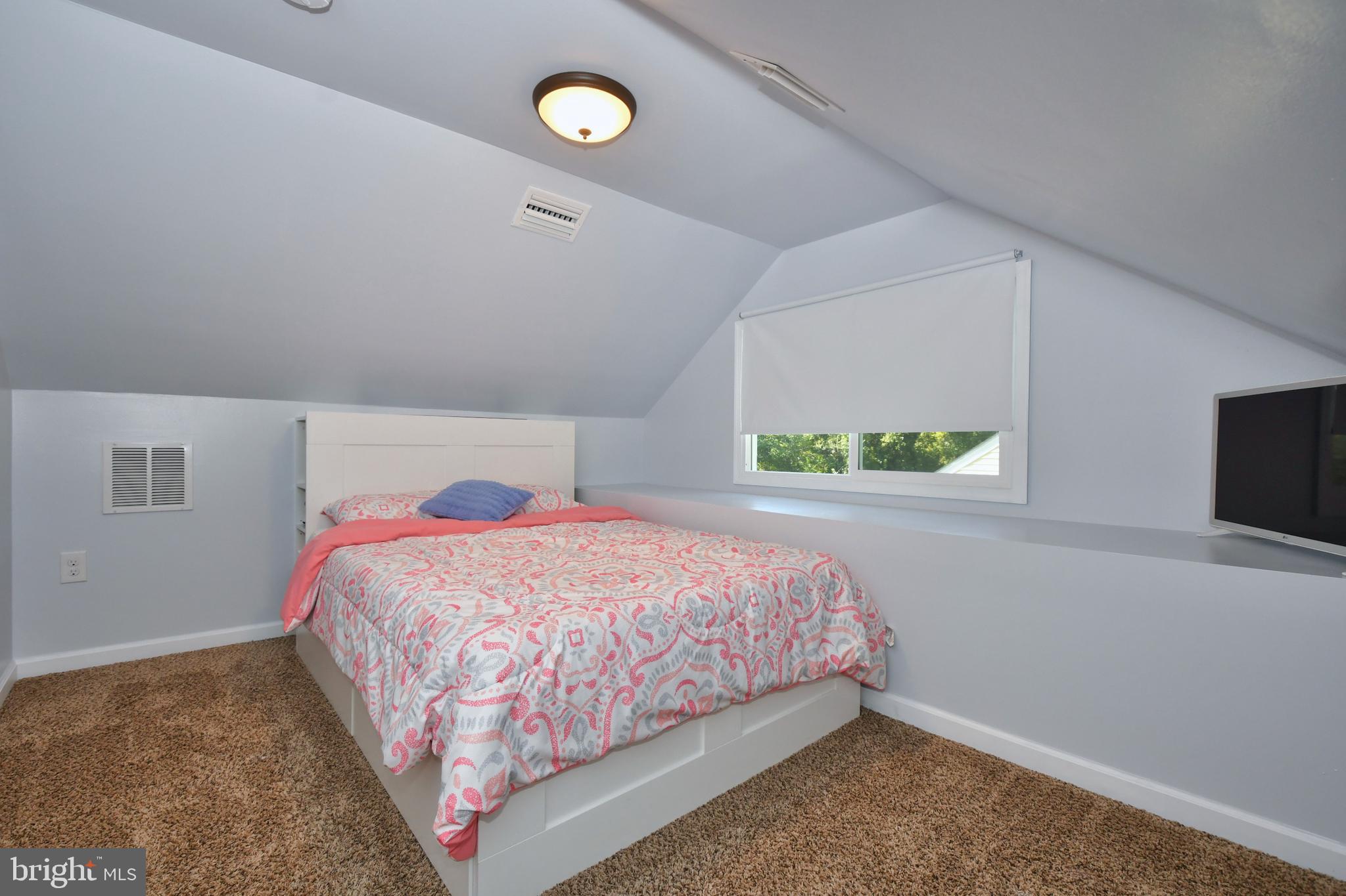 831 Martin Road Baltimore, MD 21221 - Photo 18 of 28 Second Floor Bedroom #2