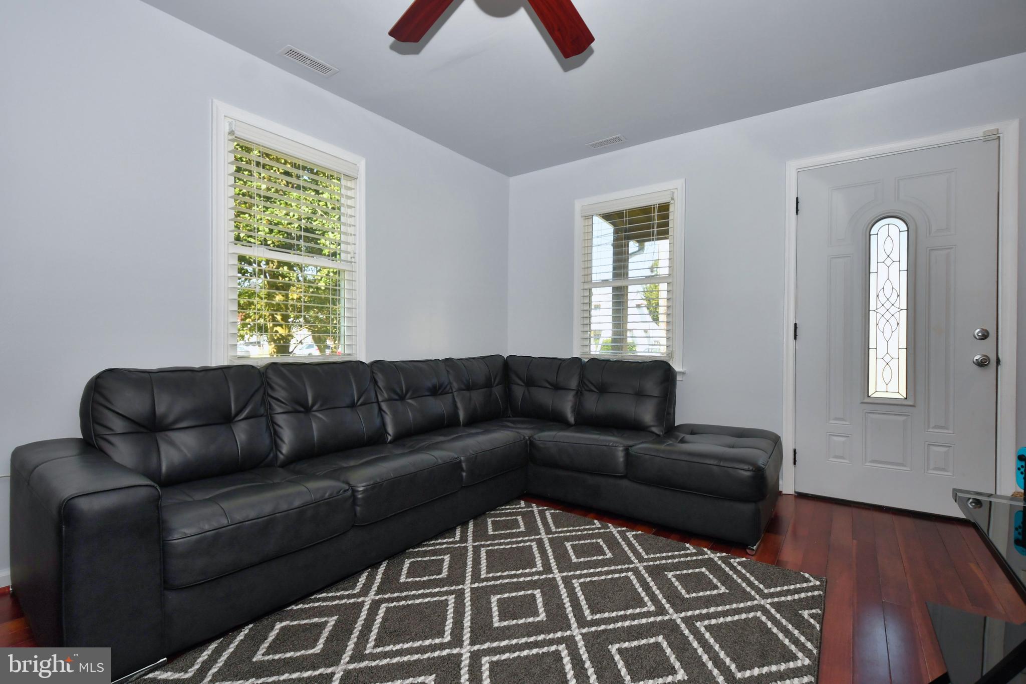 831 Martin Road Baltimore, MD 21221 - Photo 5 of 28 Gallery Image 5
