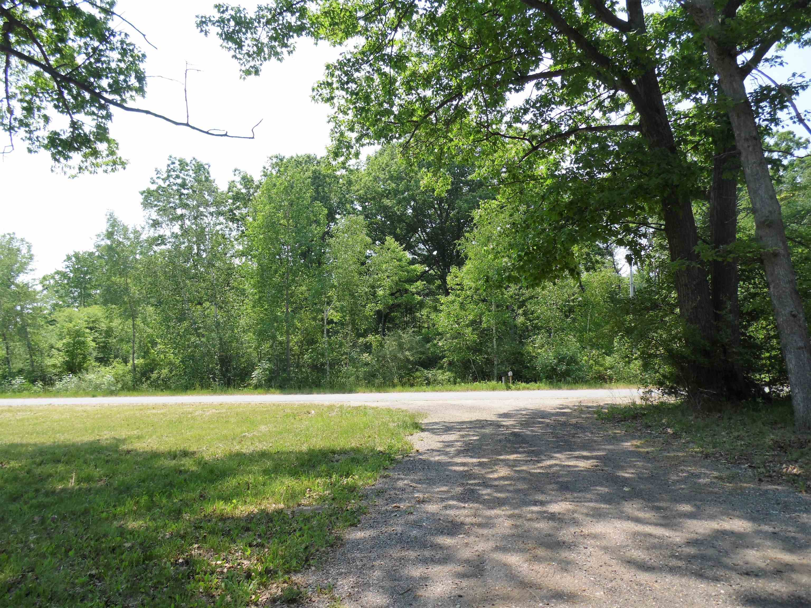 28 West Bradford Road Midland, MI 48640 - Photo 29 of 34
