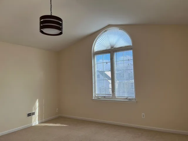 $3,000 | 1346 North Bay Drive, Ann Arbor, MI 48103