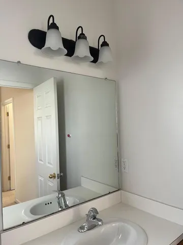 $3,000 | 1346 North Bay Drive, Ann Arbor, MI 48103