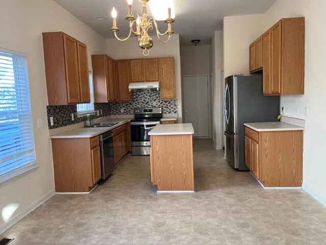 $3,000 | 1346 North Bay Drive, Ann Arbor, MI 48103