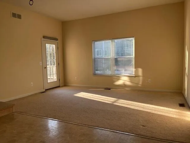 $3,000 | 1346 North Bay Drive, Ann Arbor, MI 48103