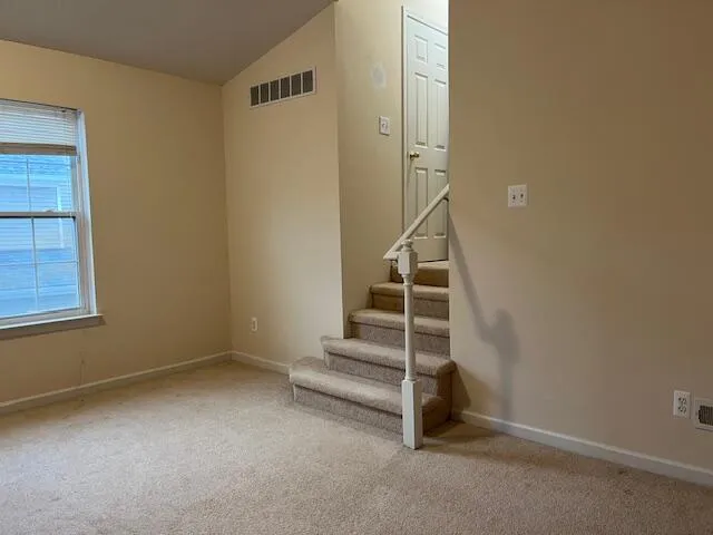 $3,000 | 1346 North Bay Drive, Ann Arbor, MI 48103