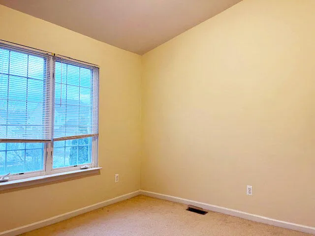 $3,000 | 1346 North Bay Drive, Ann Arbor, MI 48103