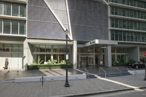 $2,900 | 1111 Southwest 1st Avenue, Unit 2318N, Miami, FL 33130