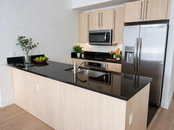 $2,900 | 1111 Southwest 1st Avenue, Unit 2318N, Miami, FL 33130