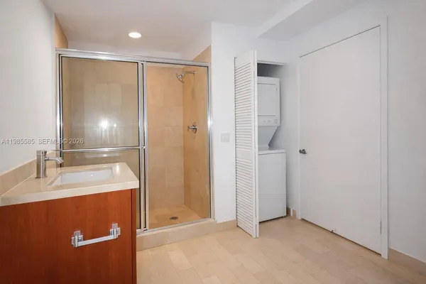 $2,900 | 1111 Southwest 1st Avenue, Unit 2318N, Miami, FL 33130