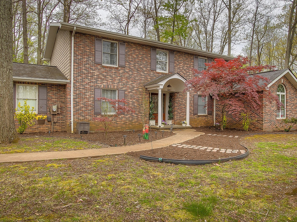 1701 Colonial Ridge Road Johnson City, TN 37604 - Photo 1 of 35 Photo 1