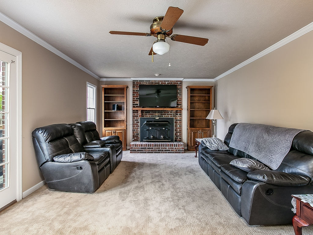 1701 Colonial Ridge Road Johnson City, TN 37604 - Photo 16 of 35 Photo 16