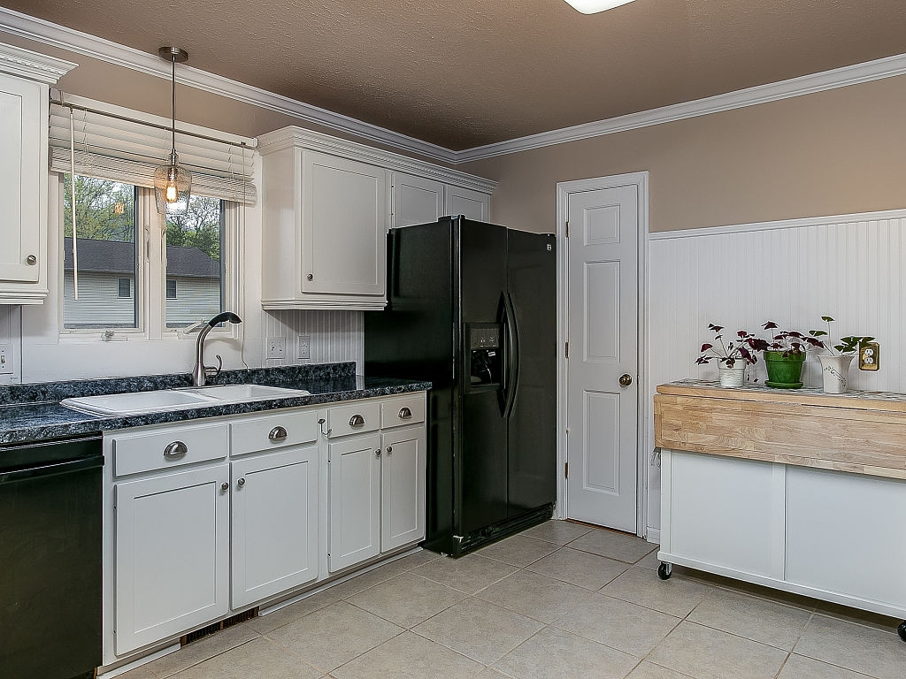 1701 Colonial Ridge Road Johnson City, TN 37604 - Photo 20 of 35 Photo 20