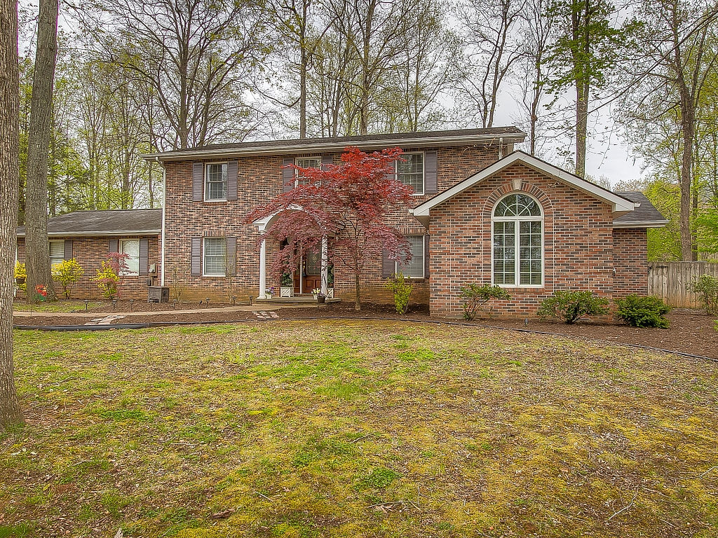 1701 Colonial Ridge Road Johnson City, TN 37604 - Photo 2 of 35 Photo 2