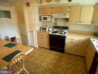 13015 Sewell Road Philadelphia, PA 19116 - Photo 4 of 6