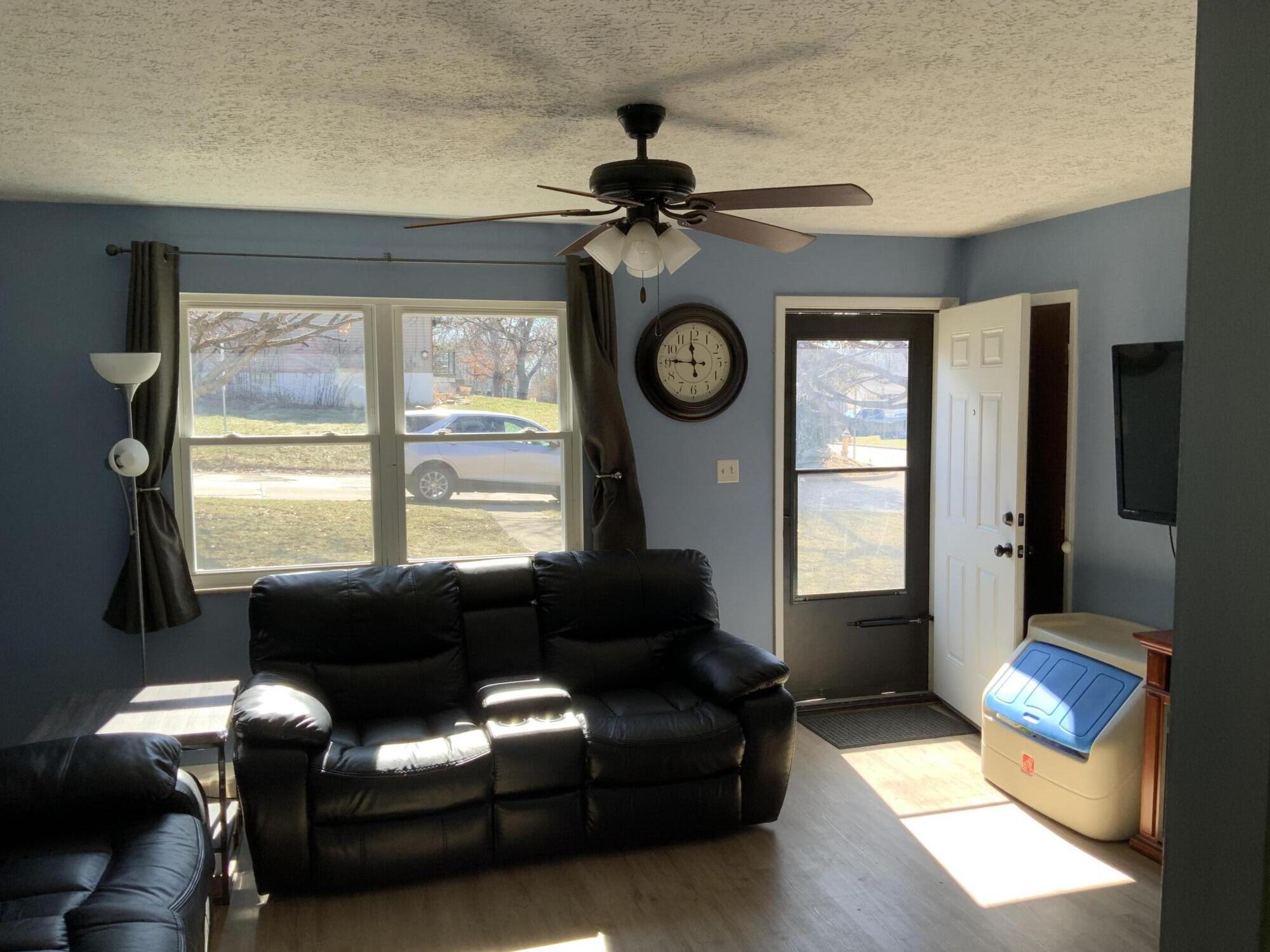 1112 Edwards Road Elsmere, KY 41018 - Photo 3 of 22