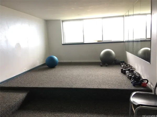 $2,900 | 46-283 Kahuhipa Street, Unit 1, Kaneohe, HI 96744