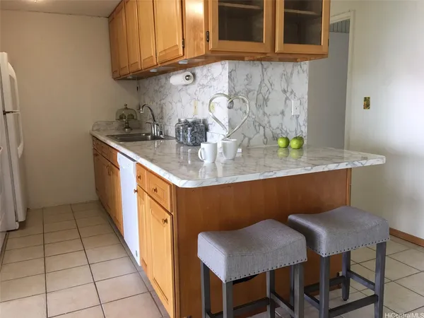$2,900 | 46-283 Kahuhipa Street, Unit 1, Kaneohe, HI 96744