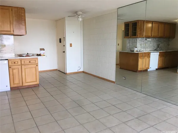 $2,900 | 46-283 Kahuhipa Street, Unit 1, Kaneohe, HI 96744