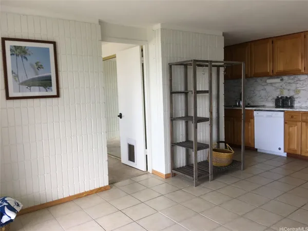 $2,900 | 46-283 Kahuhipa Street, Unit 1, Kaneohe, HI 96744