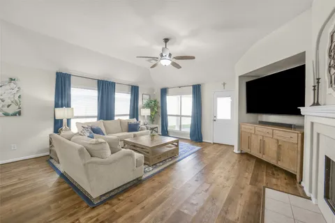 $410,000 | 19314 Cloud Peak Drive, Tomball, TX 77377