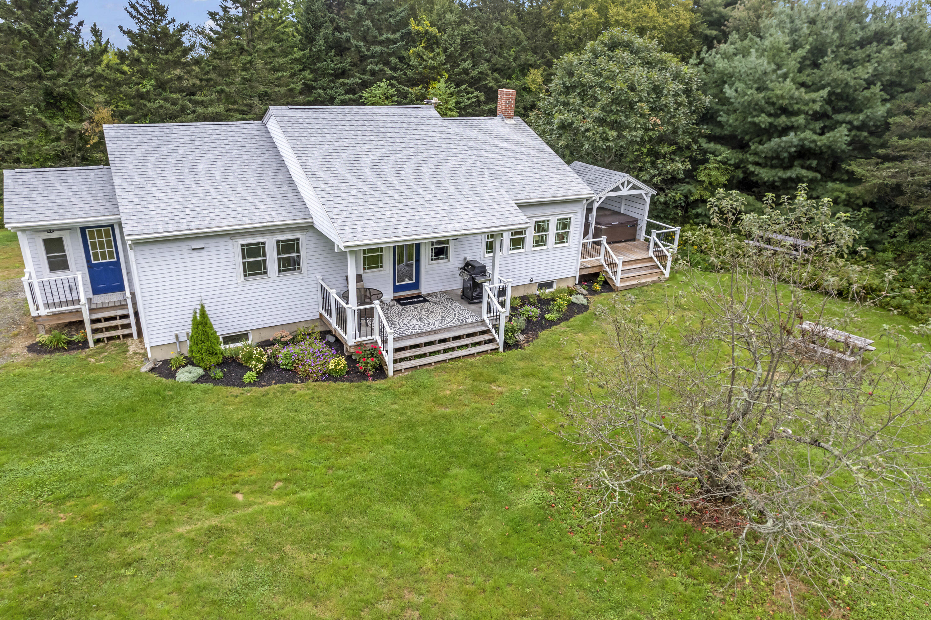 130 Bradford Point Road Friendship, ME 04547 - Photo 4 of 59 130 Bradford Point Rd_104