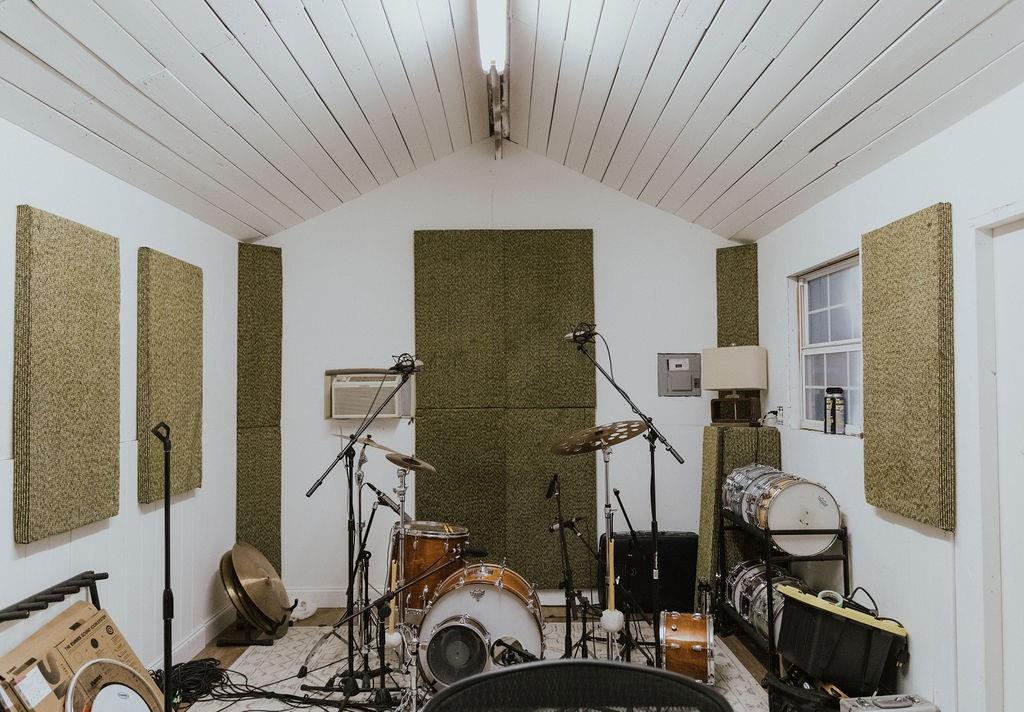 312 Perkins Road Krugerville, TX 76227 - Photo 27 of 32 a room with gym equipment