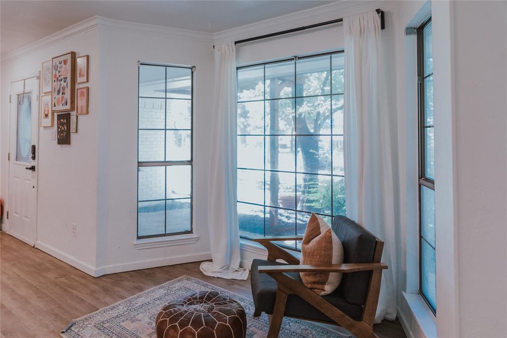 312 Perkins Road Krugerville, TX 76227 - Photo 10 of 32 a living room with furniture and a window