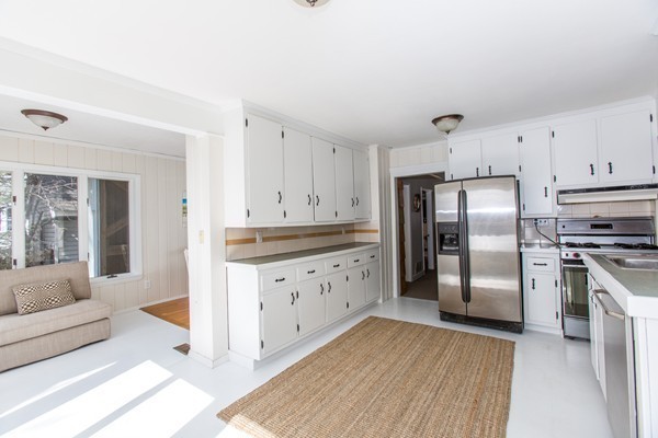 27 Edgewood Road Wayland, MA 01778 - Photo 6 of 21 Gallery Image 6