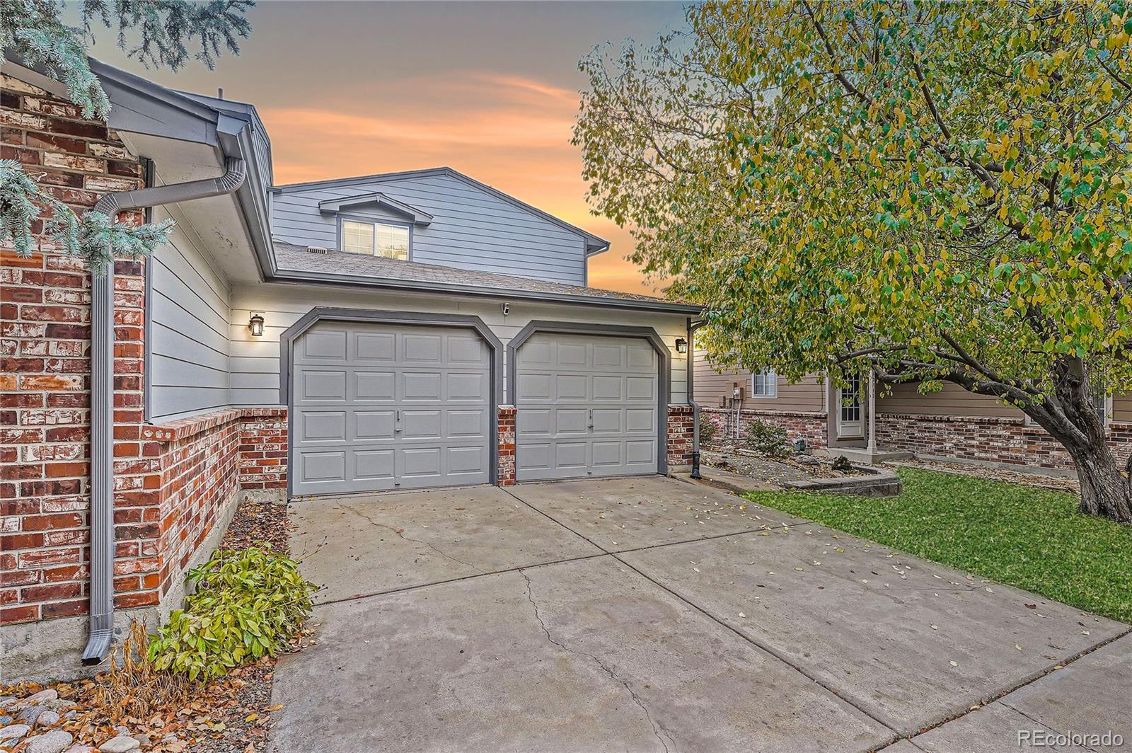a house view with a outdoor space