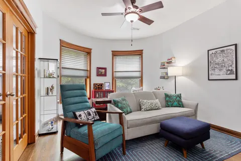 $465,000 | 4336 North Kenmore Avenue, Unit 2S, Chicago, IL 60613
