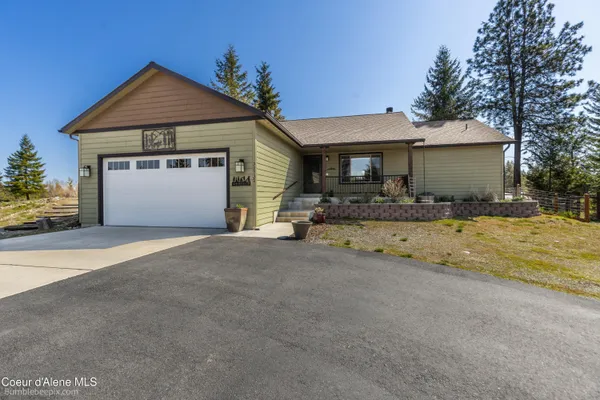 $689,000 | 32732 North 14th Avenue, Spirit Lake, ID 83869