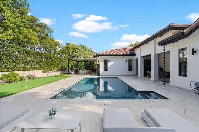 $3,250,000 | 7345 Southwest 96th Street, Pinecrest, FL 33156
