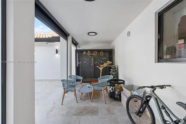 $3,250,000 | 7345 Southwest 96th Street, Pinecrest, FL 33156