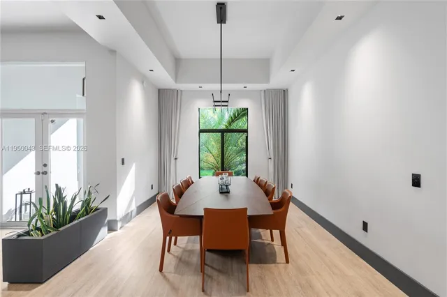 $3,250,000 | 7345 Southwest 96th Street, Pinecrest, FL 33156