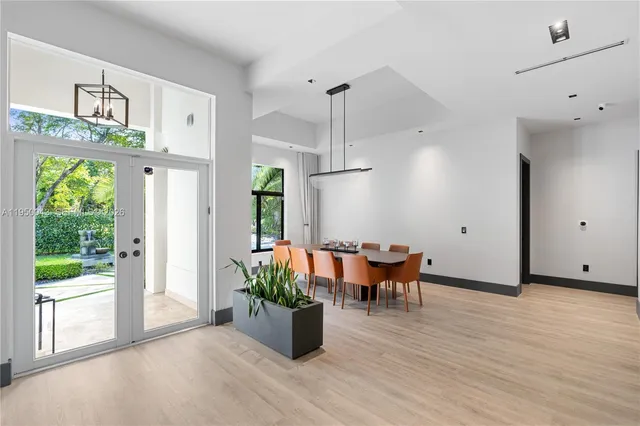 $3,250,000 | 7345 Southwest 96th Street, Pinecrest, FL 33156
