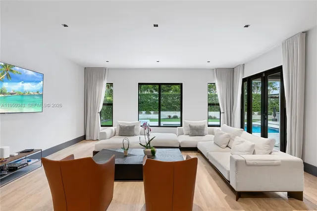 $3,250,000 | 7345 Southwest 96th Street, Pinecrest, FL 33156