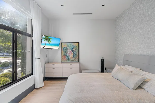 $3,250,000 | 7345 Southwest 96th Street, Pinecrest, FL 33156