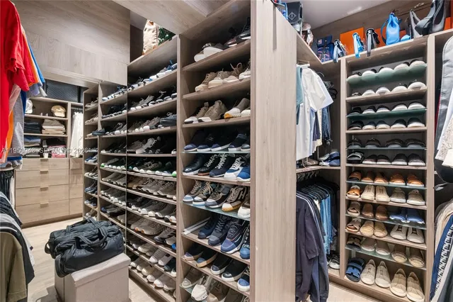 $3,250,000 | 7345 Southwest 96th Street, Pinecrest, FL 33156