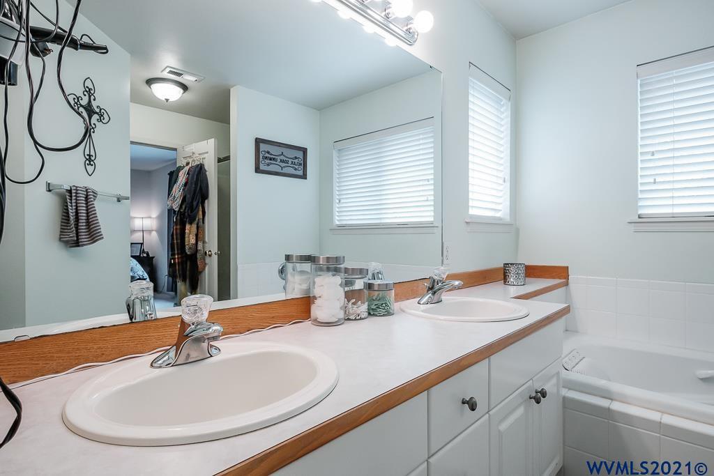 1640 Southwest Elk Circle, Unit CL Albany, OR 97321 - Photo 21 of 34 Gallery Image 21