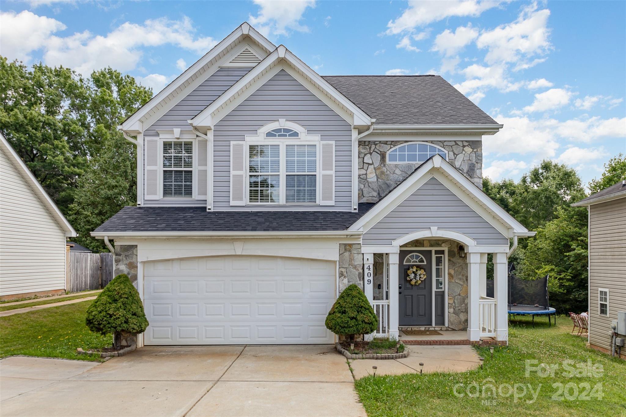 409 Eastway Lane Southwest Conover, NC 28613 - Photo 3 of 28 Gallery Image 3
